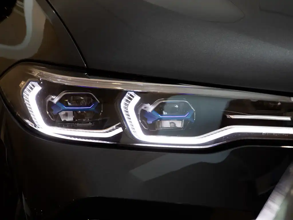 BMW X7 в наличии